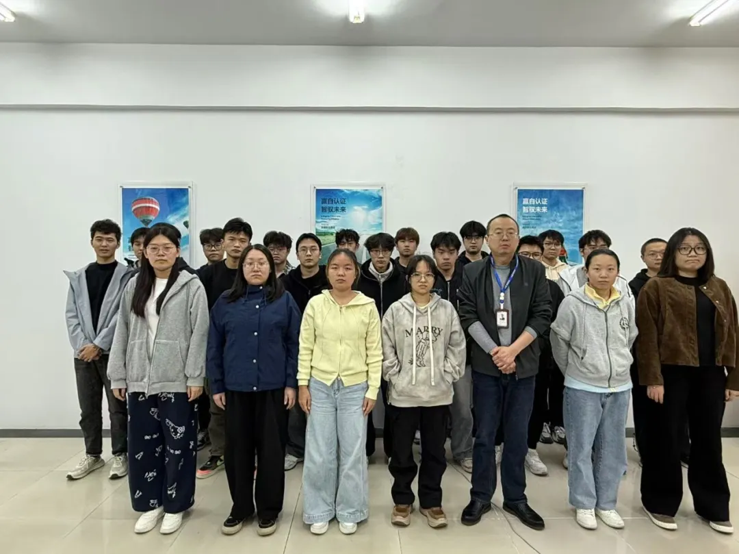 【近期結(jié)班留影】時(shí)光會(huì)定格此刻，但夢(mèng)想永